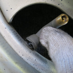 エアバルブ交換