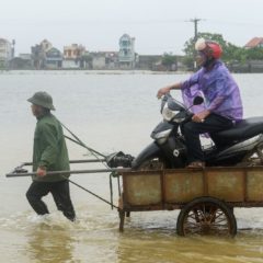 冠水スクーター