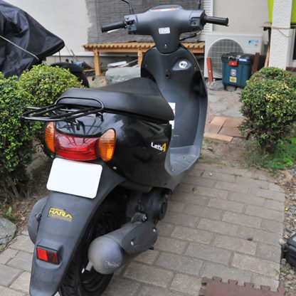 タイヤ交換_レッツ4