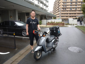 配達用車両のタイヤオイル