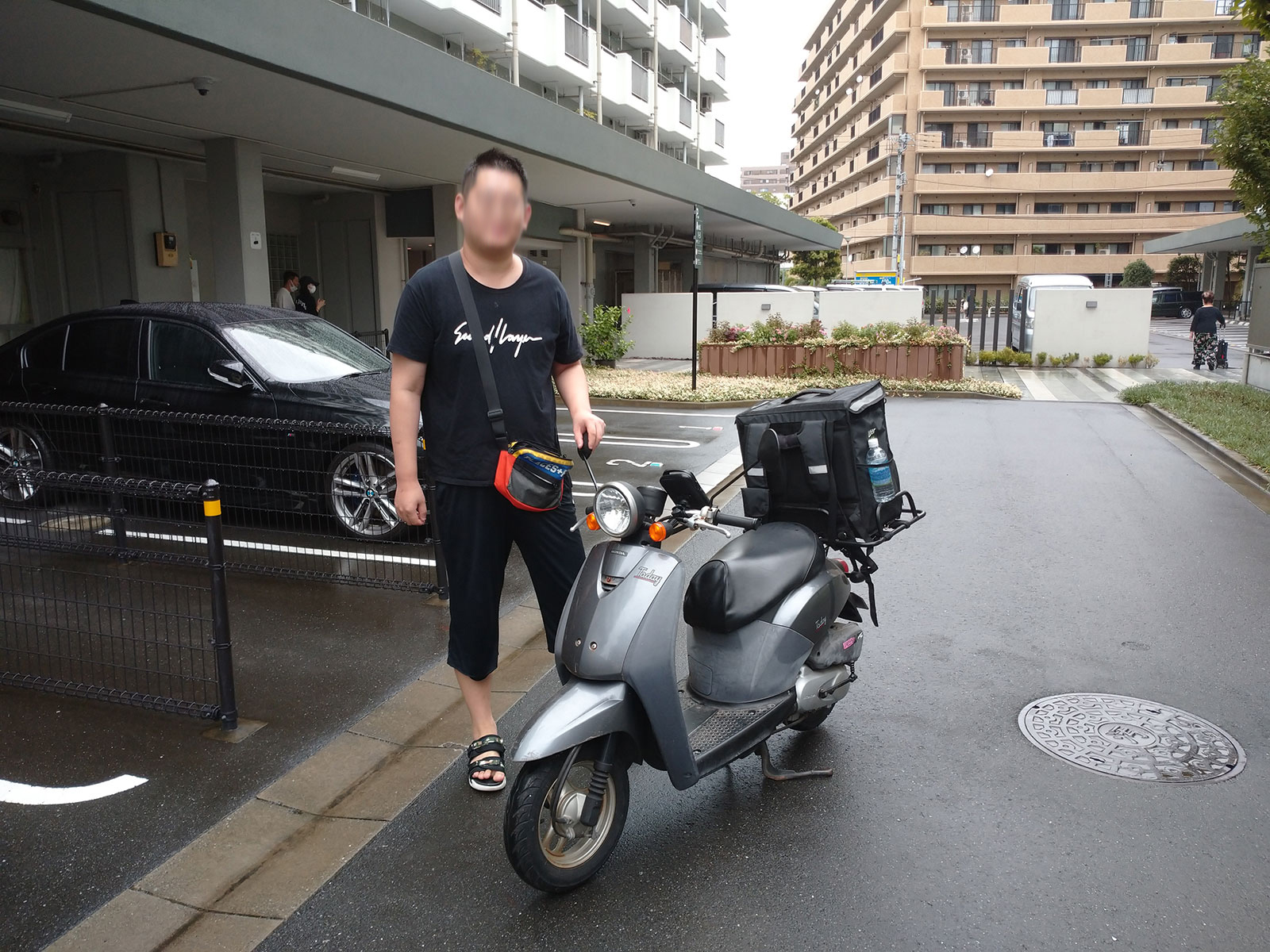 配達用車両のタイヤオイル