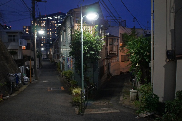 夜の住宅街