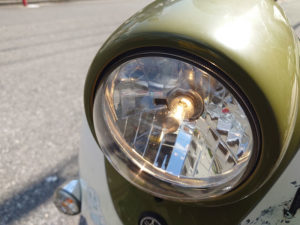 ビーノ4の出張ヘッドライトバルブ交換